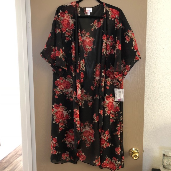 NWT major unicorn black roses Lularoe Shirley M